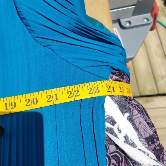 Teal Button Down Blouse - Picture 10 of 11